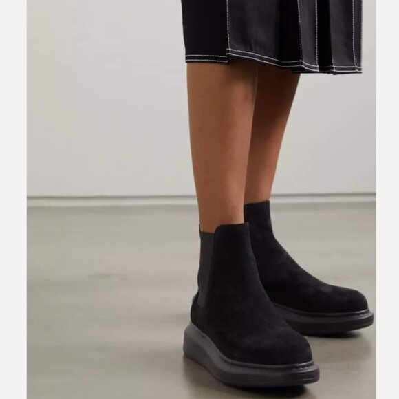 ALEXANDER MCQUEEN Black Suede Chelsea Ankle Boots, 37 - Picture 1 of 16